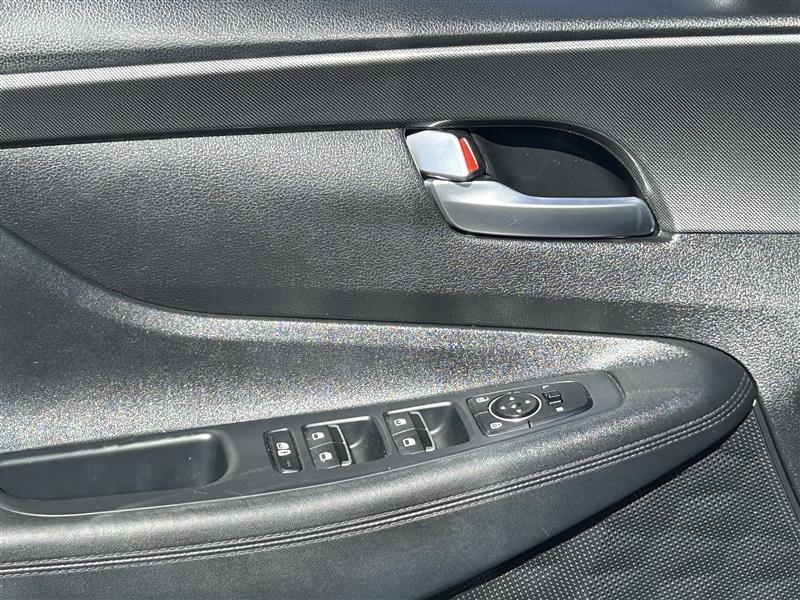 Hyundai Santa Fe SE AWD 2023