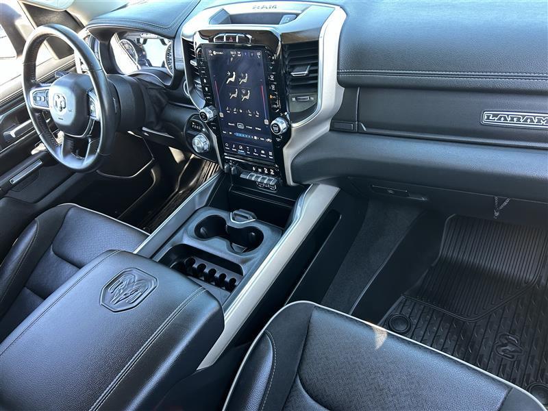 RAM 1500 Laramie Crew Cab SWB 2WD 2022