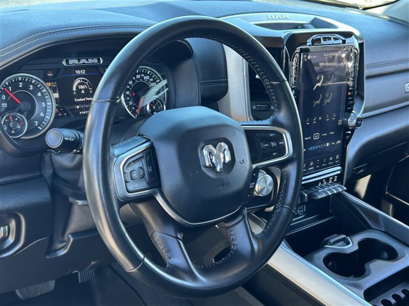 RAM 1500 Laramie Crew Cab SWB 2WD 2022