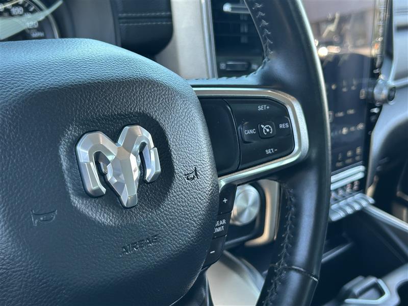 RAM 1500 Laramie Crew Cab SWB 2WD 2022
