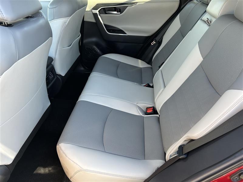 Toyota RAV4 Limited 2019