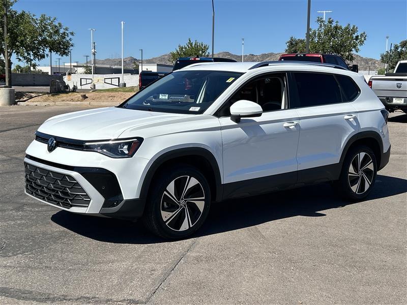 Volkswagen Taos SE 4Motion 2025