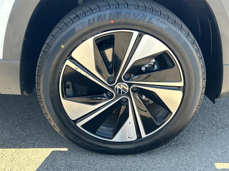 Volkswagen Taos SE 4Motion 2025