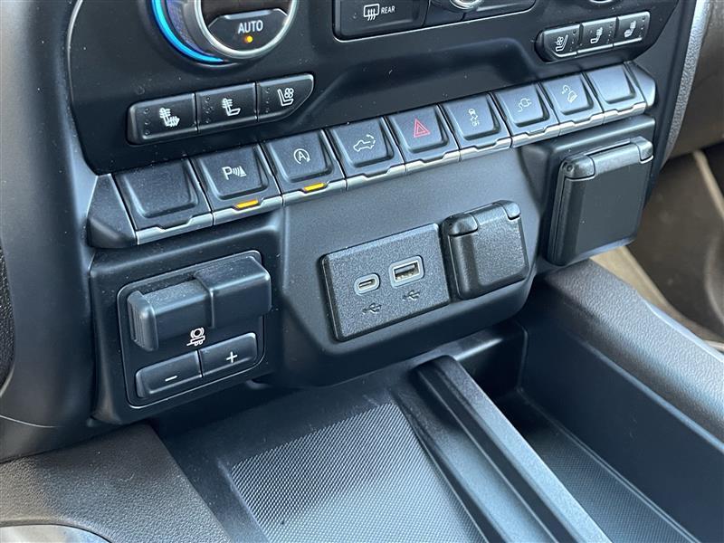 Chevrolet Silverado 1500 LTZ Crew Cab 4WD 2020