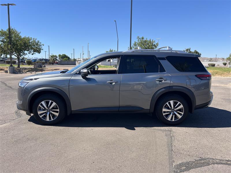 Nissan Pathfinder SL 2022