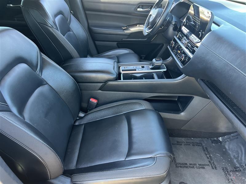 Nissan Pathfinder SL 2022