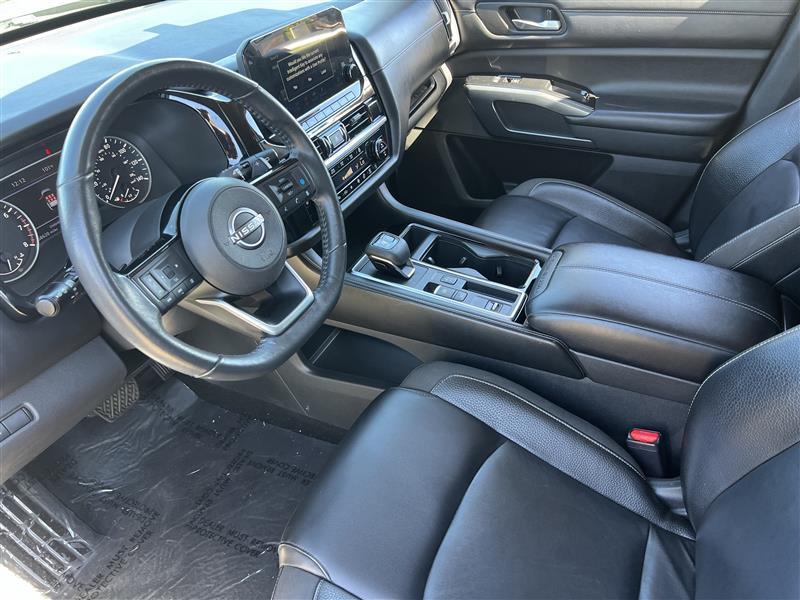 Nissan Pathfinder SL 2022