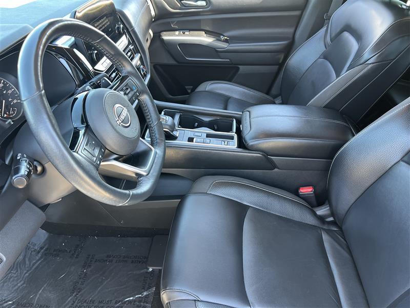 Nissan Pathfinder SL 2022