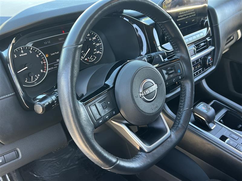 Nissan Pathfinder SL 2022
