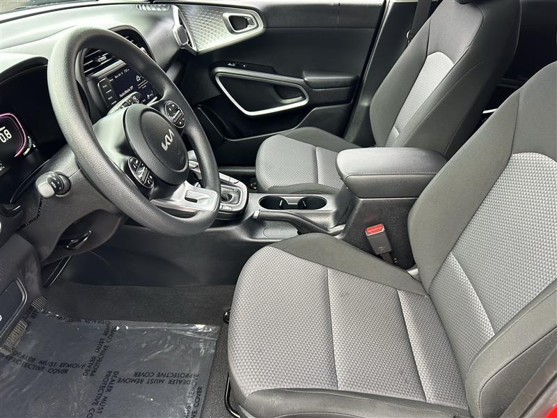 Kia Soul LX CVT 2024