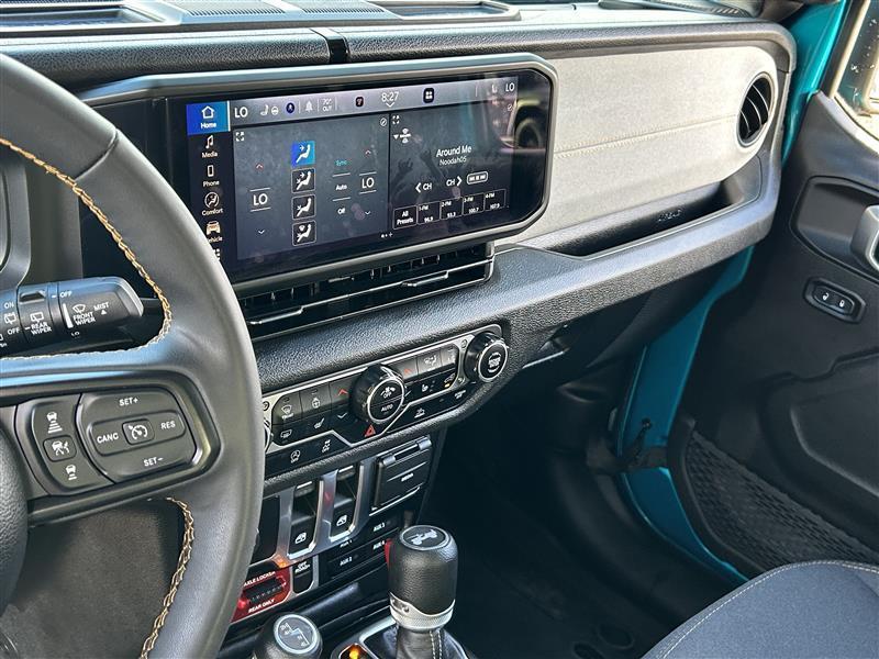 Jeep Wrangler Sport 2024