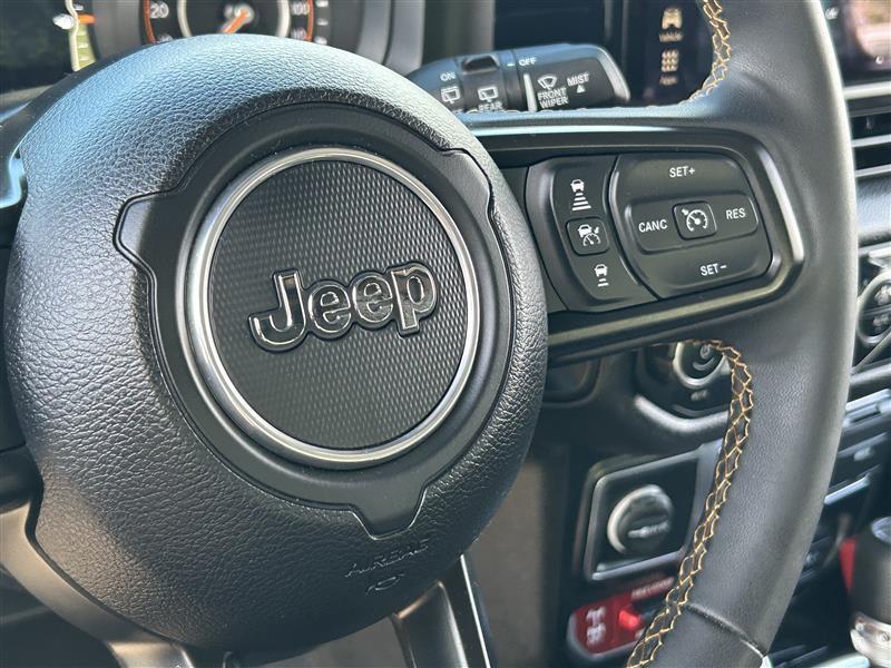 Jeep Wrangler Sport 2024