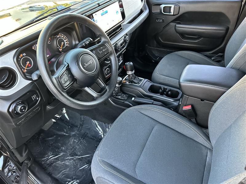 Jeep Gladiator Sport 2025