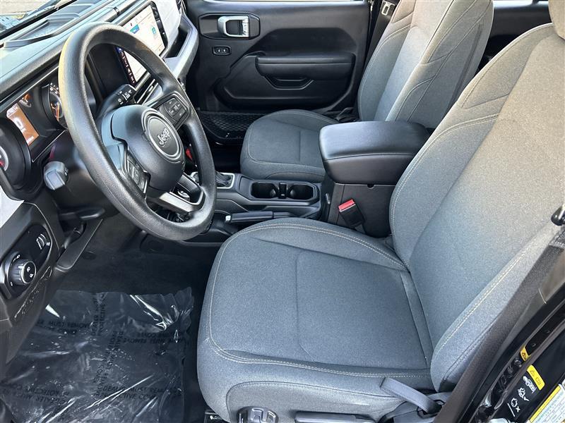 Jeep Gladiator Sport 2025