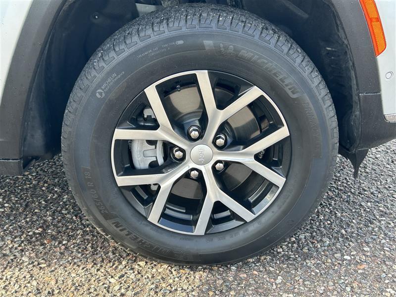 Jeep Grand Cherokee L Limited 4WD 2025