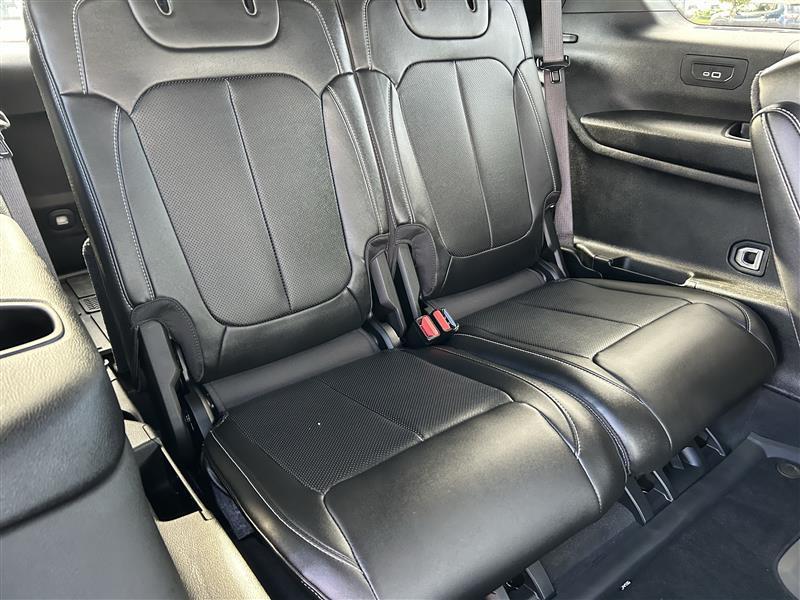 Jeep Grand Cherokee L Limited 4WD 2025