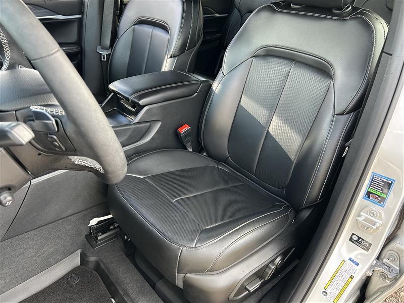 Jeep Grand Cherokee L Limited 4WD 2025