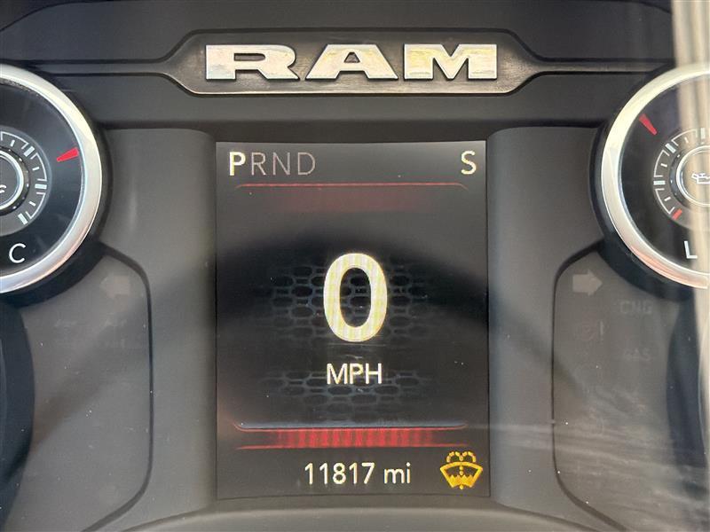 RAM 3500 Big Horn Crew Cab LWB 4WD DRW 2024