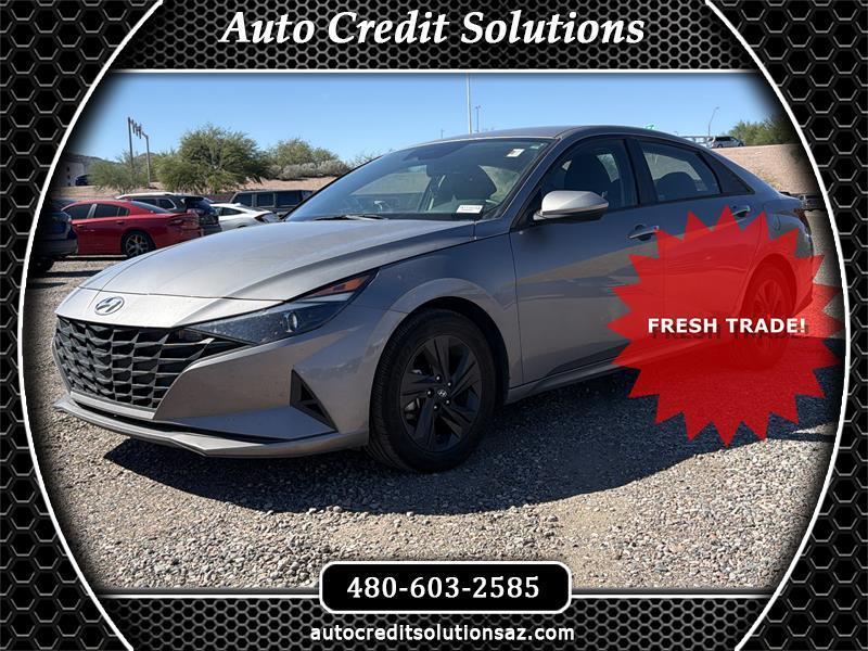Hyundai Elantra SEL 2023