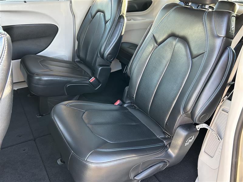 Chrysler Pacifica Touring-L 2021