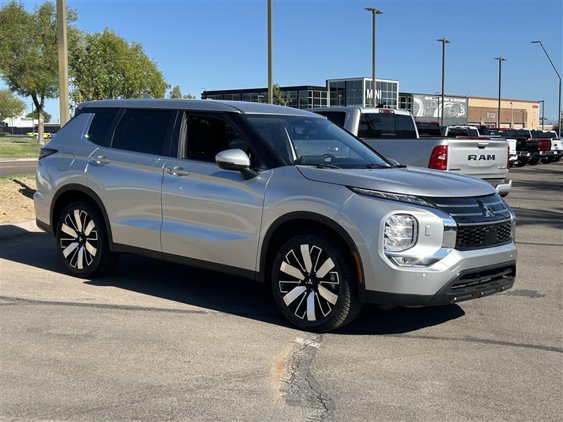 Mitsubishi Outlander SE 4WD 2025