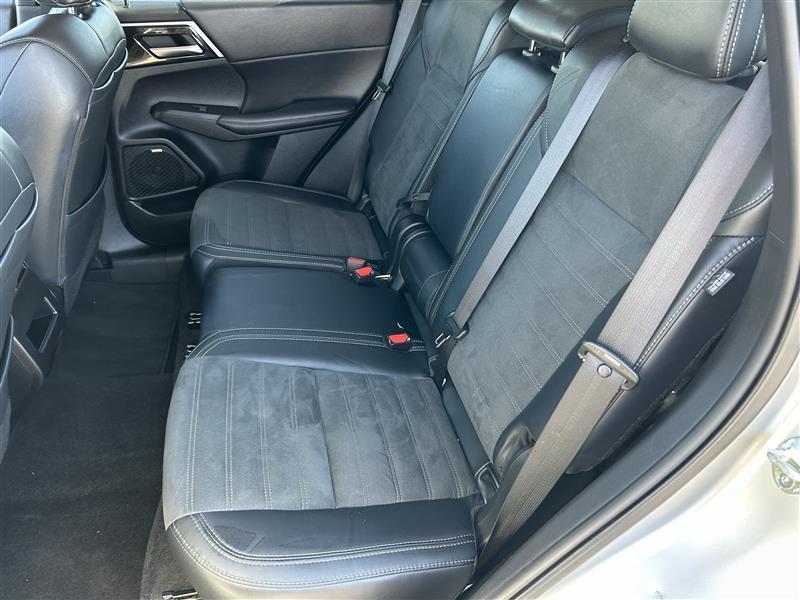 Mitsubishi Outlander SE 4WD 2025