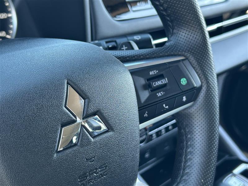 Mitsubishi Outlander SE 4WD 2025