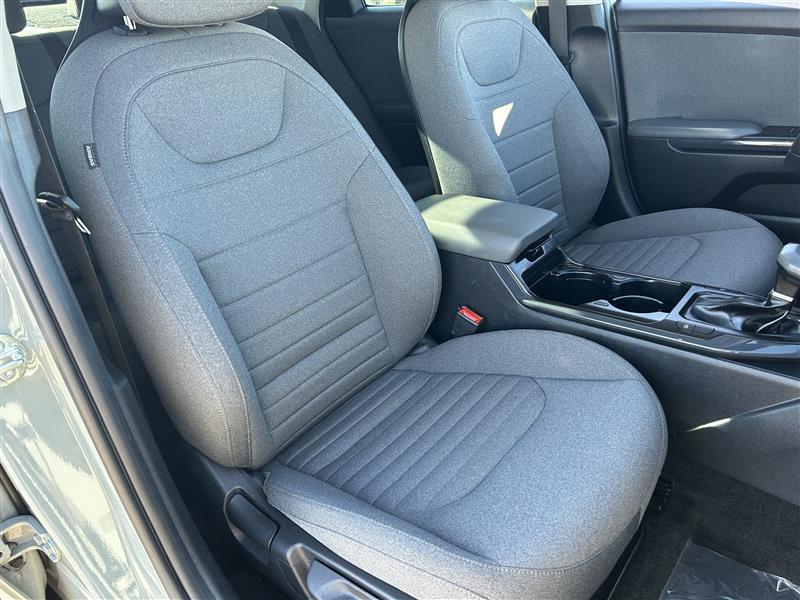 Kia K4 EX 2025