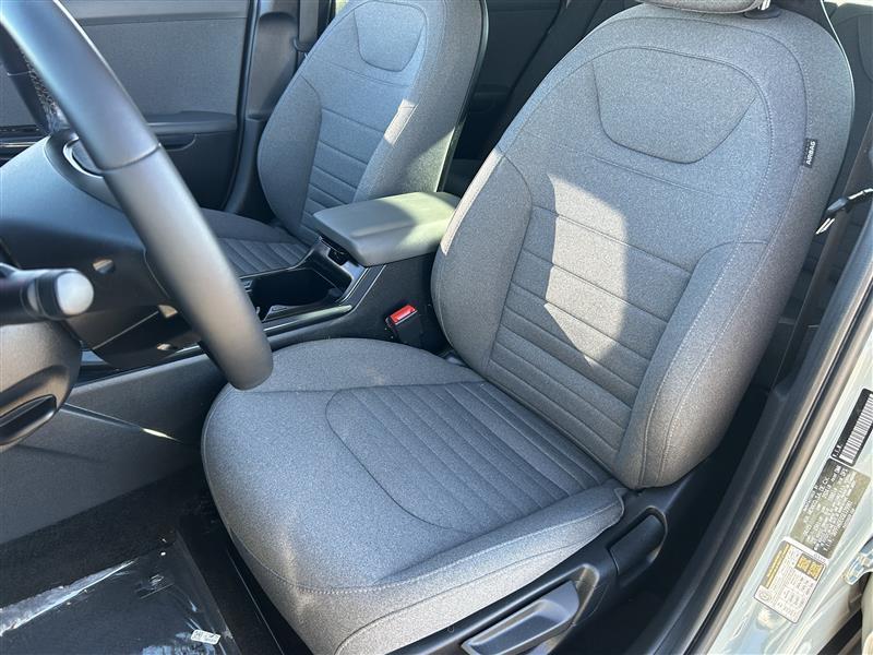 Kia K4 EX 2025