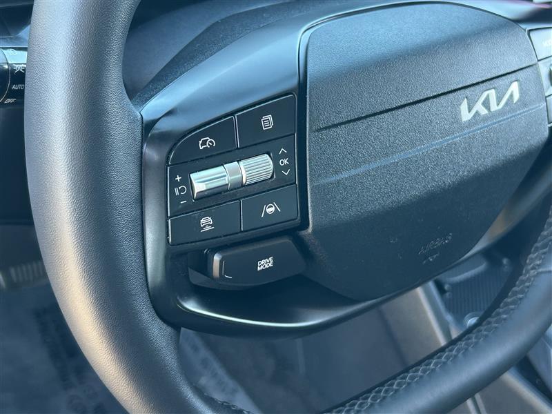 Kia K4 EX 2025