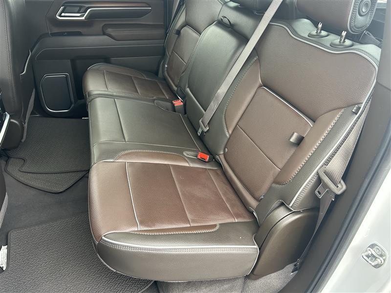 GMC Sierra 2500HD Denali Crew Cab 4WD SB 2025