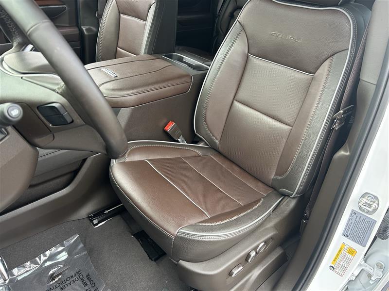 GMC Sierra 2500HD Denali Crew Cab 4WD SB 2025