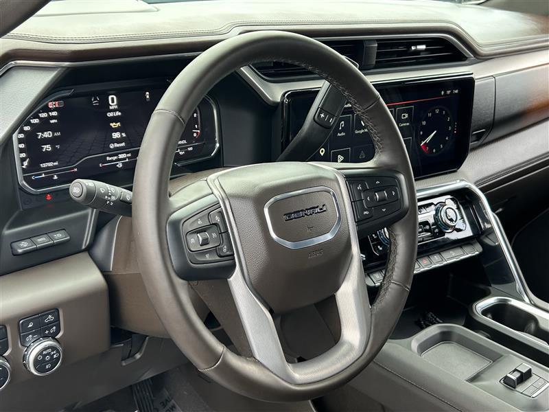 GMC Sierra 2500HD Denali Crew Cab 4WD SB 2025