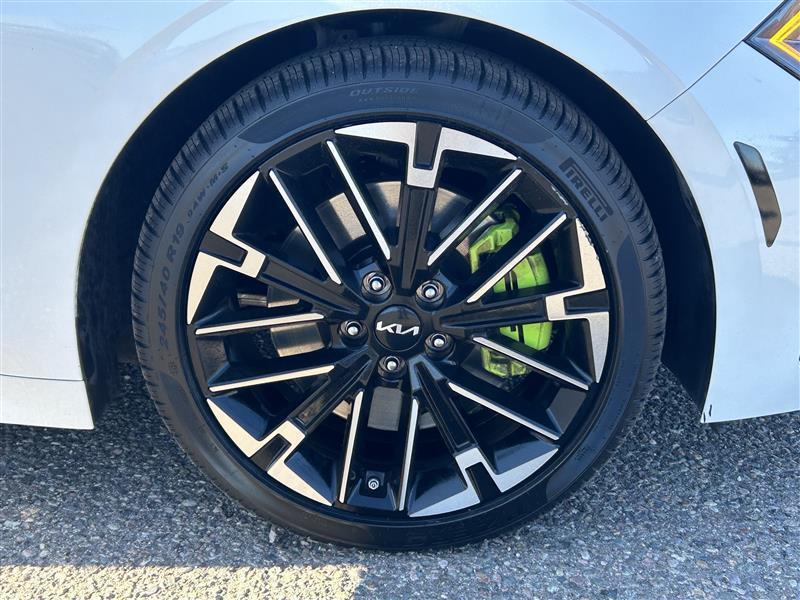 Kia K5 GT 2025
