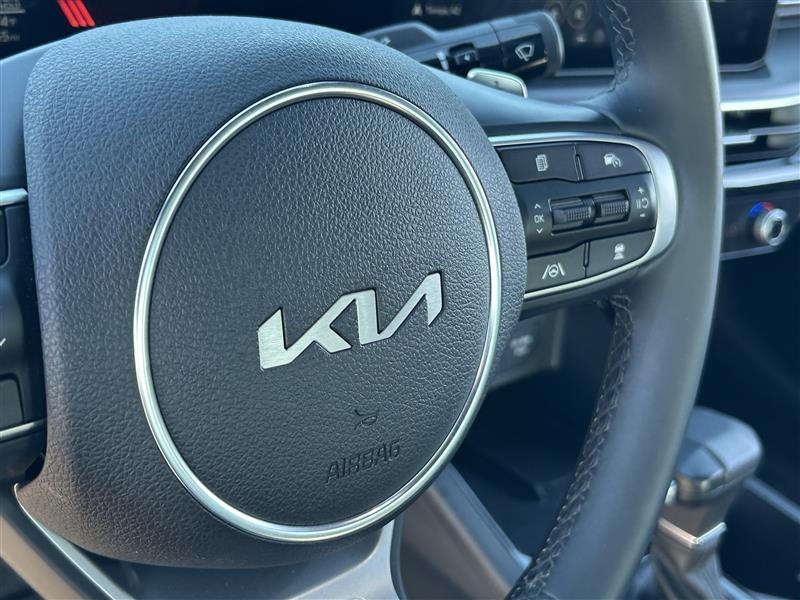 Kia K5 GT 2025