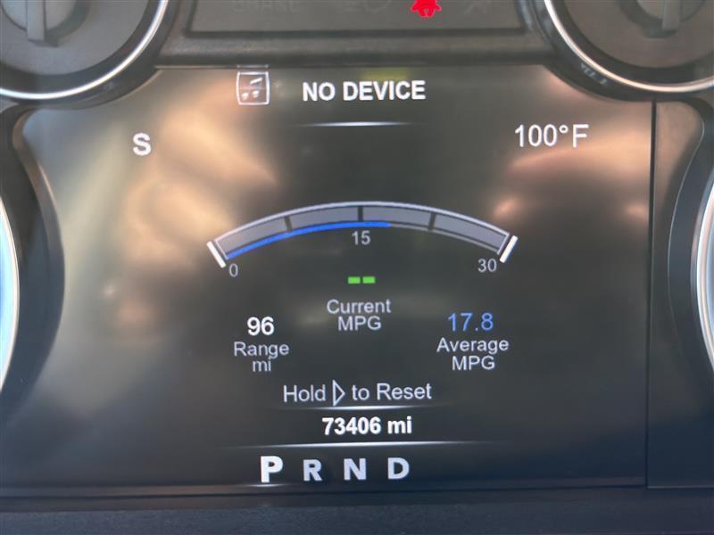 RAM 1500 Laramie Crew Cab SWB 4WD 2015