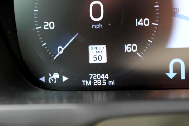 Volvo XC90 T5 Momentum 2022 Volvo XC90 T5 Momentum 2022