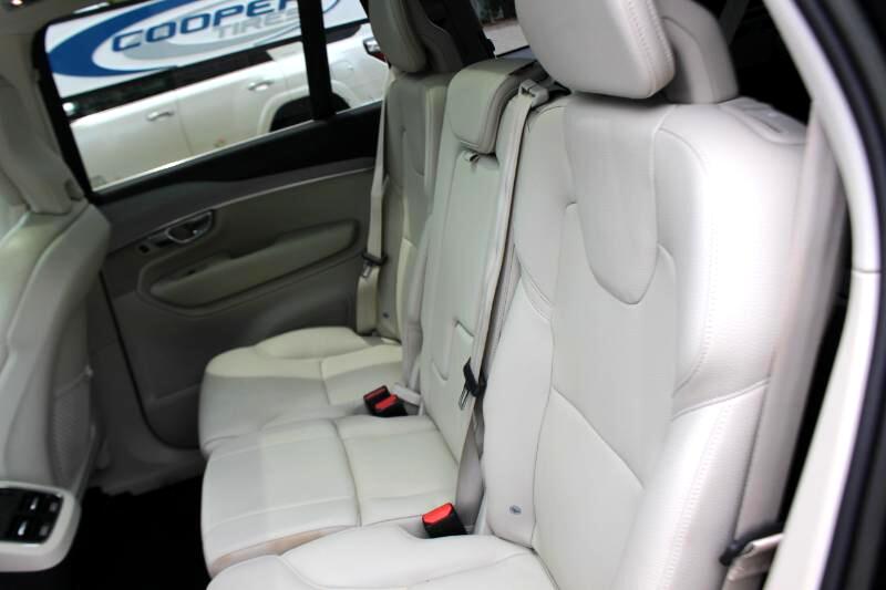 Volvo XC90 T5 Momentum 2022 Volvo XC90 T5 Momentum 2022