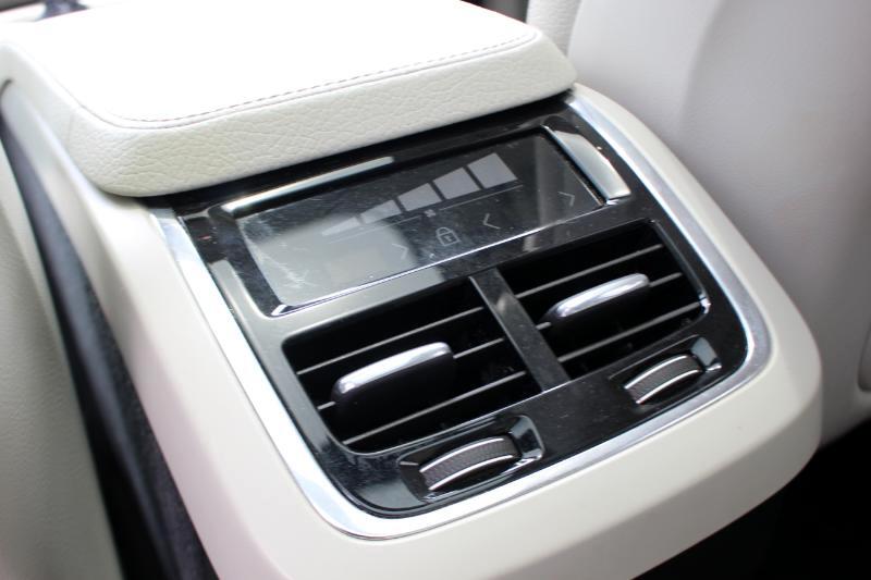 Volvo XC90 T5 Momentum 2022 Volvo XC90 T5 Momentum 2022