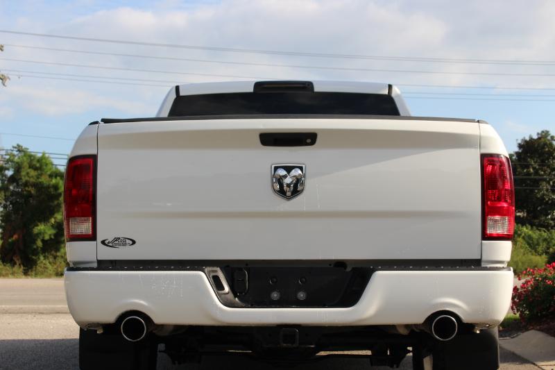 RAM 1500 Tradesman Crew Cab SWB 4WD 2014 RAM 1500 Tradesman Crew Cab SWB 4WD 2014