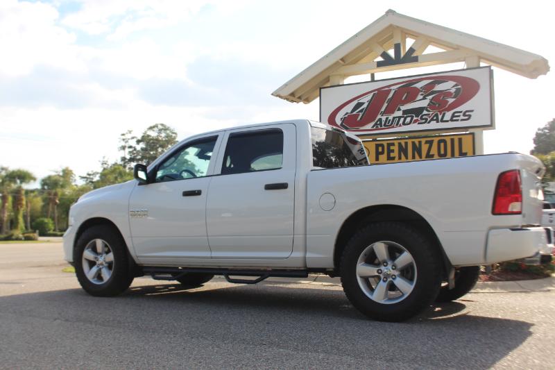 RAM 1500 Tradesman Crew Cab SWB 4WD 2014 RAM 1500 Tradesman Crew Cab SWB 4WD 2014