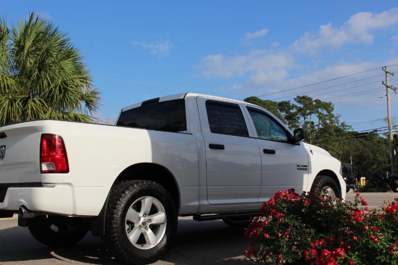RAM 1500 Tradesman Crew Cab SWB 4WD 2014 RAM 1500 Tradesman Crew Cab SWB 4WD 2014