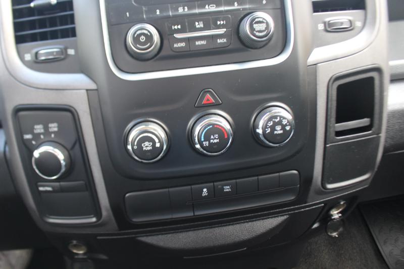 RAM 1500 Tradesman Crew Cab SWB 4WD 2014 RAM 1500 Tradesman Crew Cab SWB 4WD 2014