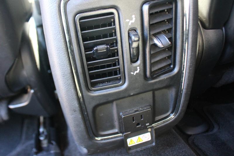 Jeep Grand Cherokee Laredo 4WD 2015