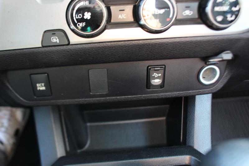 Toyota Tacoma SR5 Access Cab I4 6AT 2WD 2018