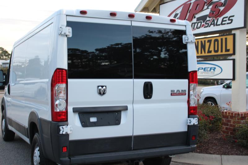 RAM Promaster 1500 Low Roof Tradesman 136-in. WB 2017