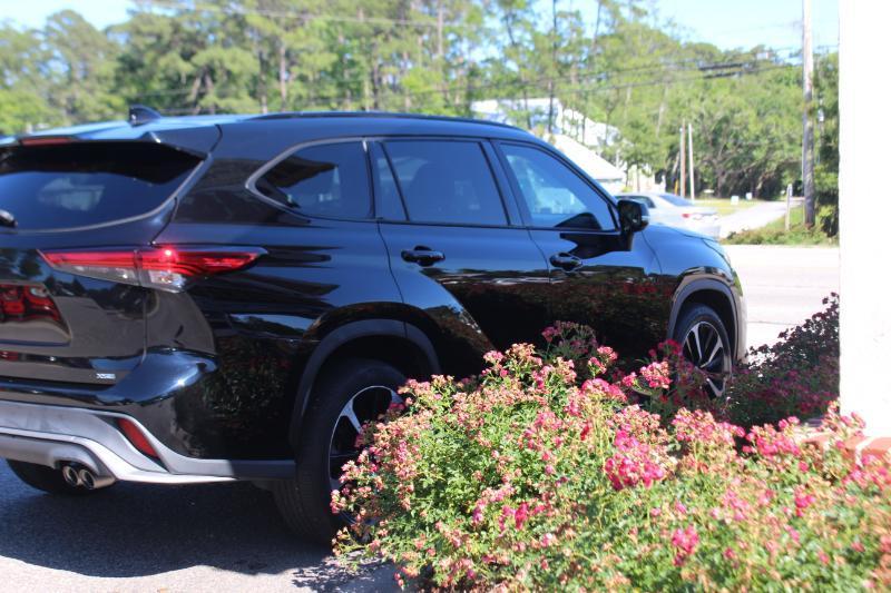 Toyota Highlander XSE FWD V6 2022