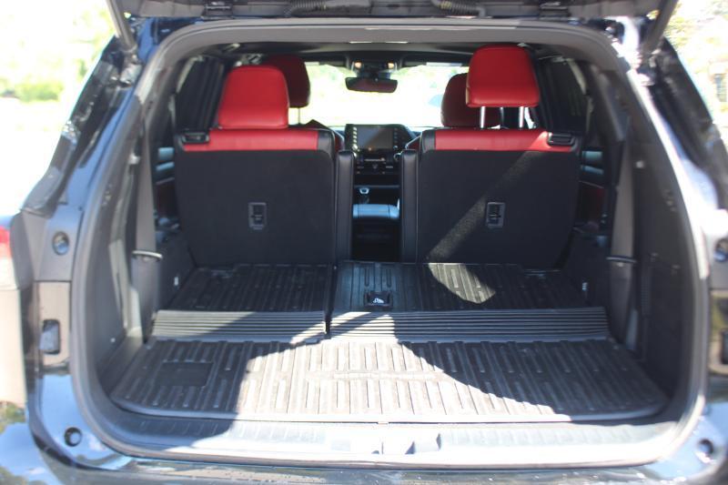 Toyota Highlander XSE FWD V6 2022