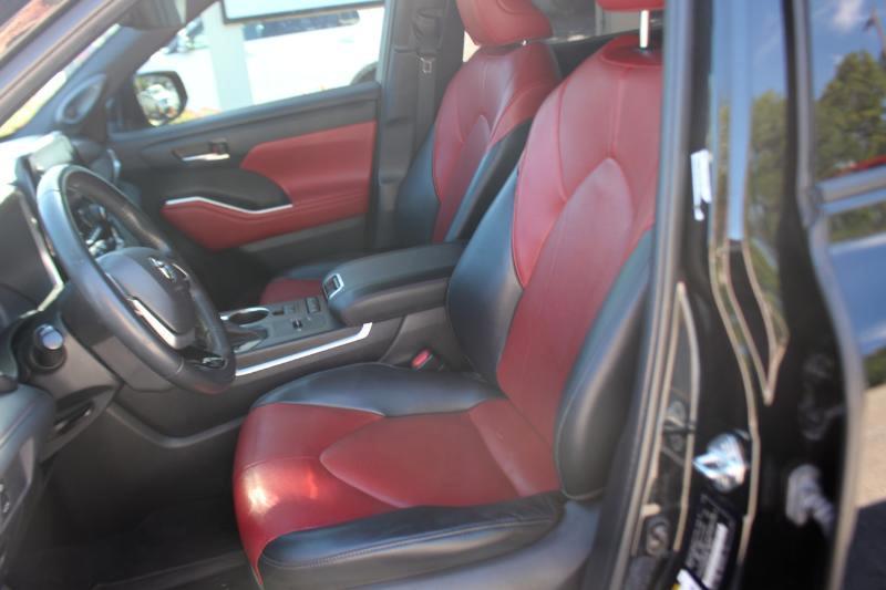 Toyota Highlander XSE FWD V6 2022
