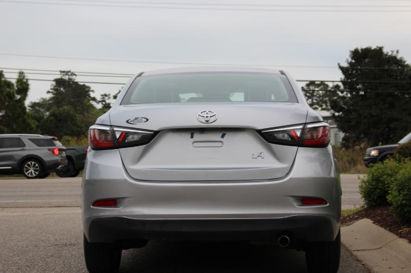 Toyota Yaris iA 6A 2017